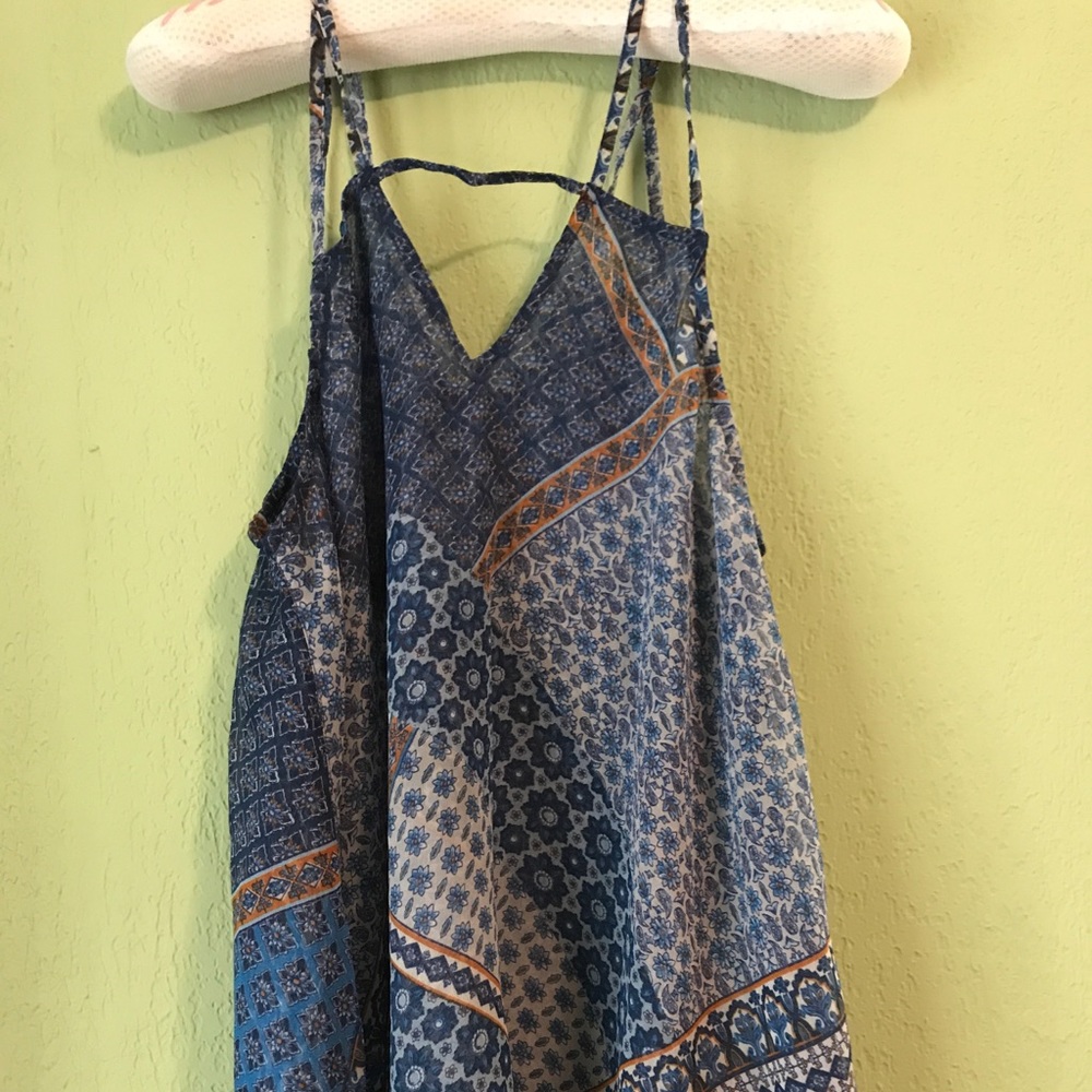 Evereve paradigma flowing strappy tank.